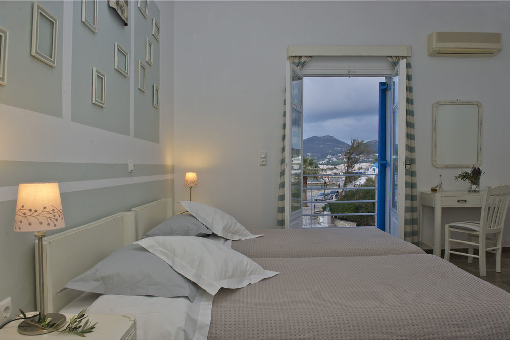 Oasis Parikia (Paros)