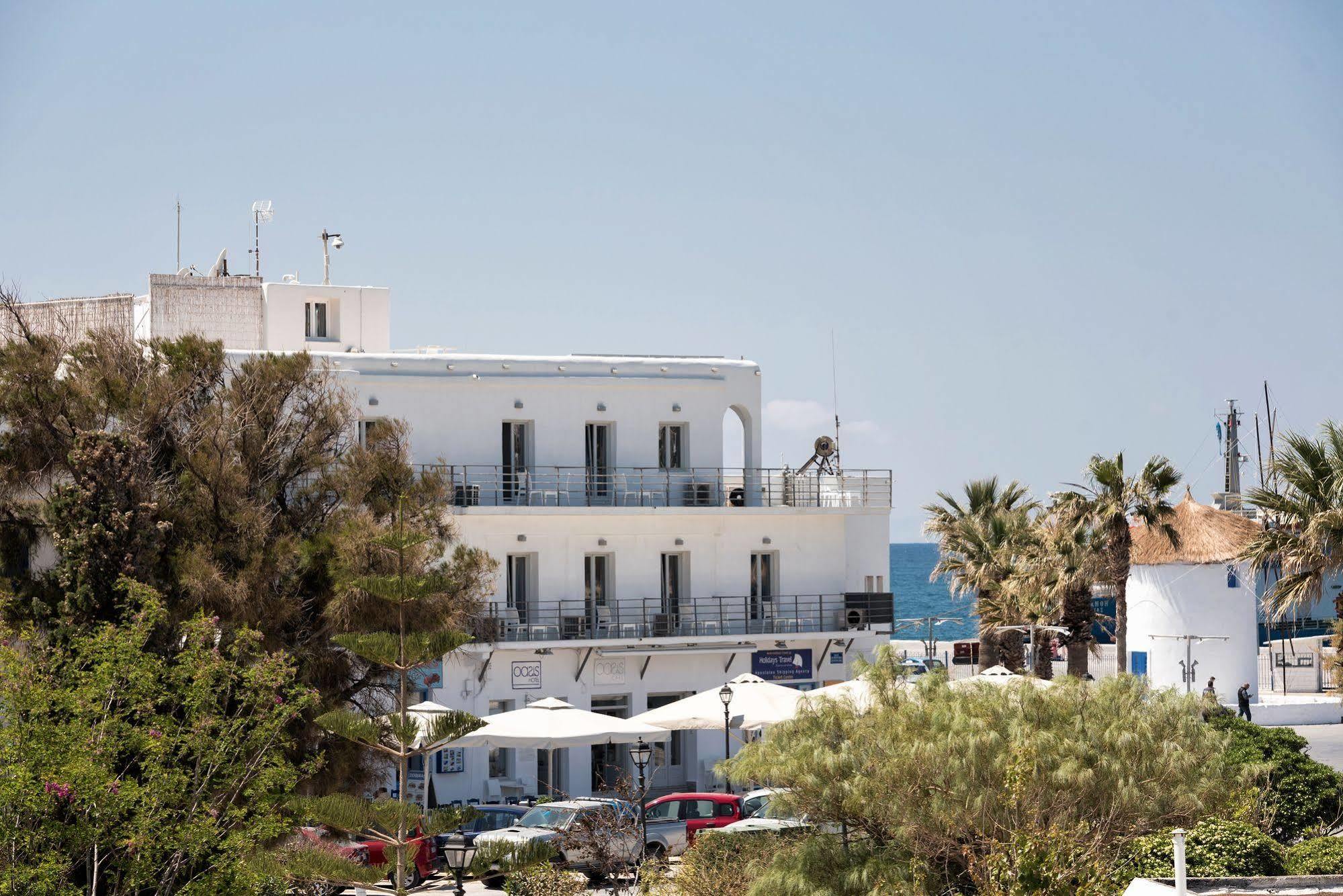 Oasis Hotel